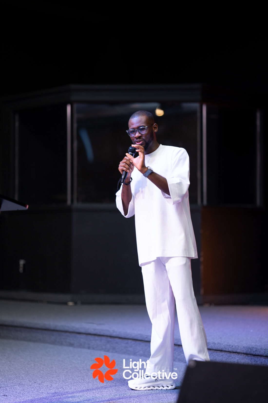 Fadareak sharing a point on stage